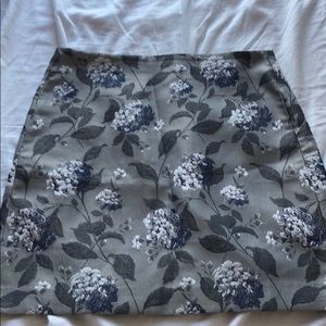 New Loft Petite Floral Pencil Skirt